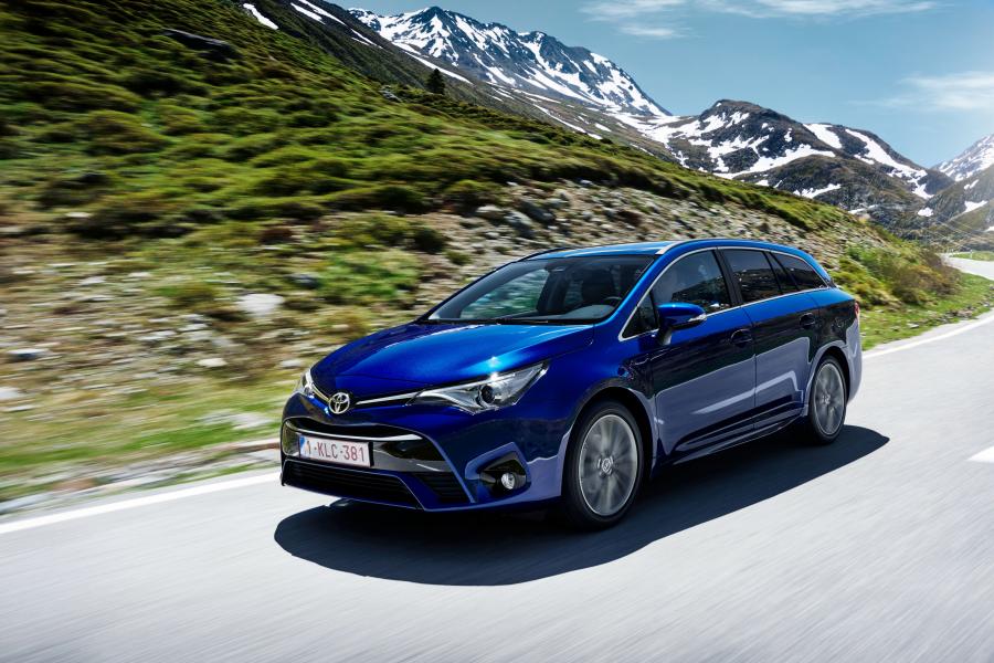  Toyota Avensis Wagon 2015 года  (фото 16 из 33)